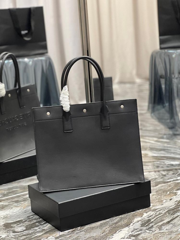 Stylish Refined Leather Tote Bag