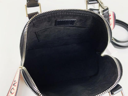 Classic Refined Leather Shoulder Bag