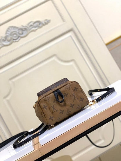 Italian-Inspired Stylish Calfskin Shoulder Bag
