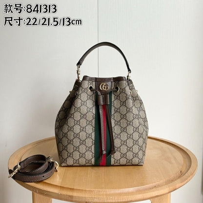 Elegant Shoulder Bag – Limited Edition