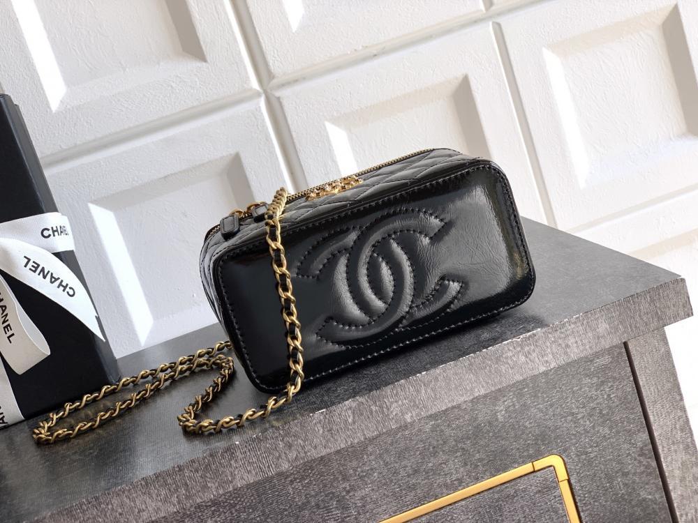 Quilted Leather Wallet