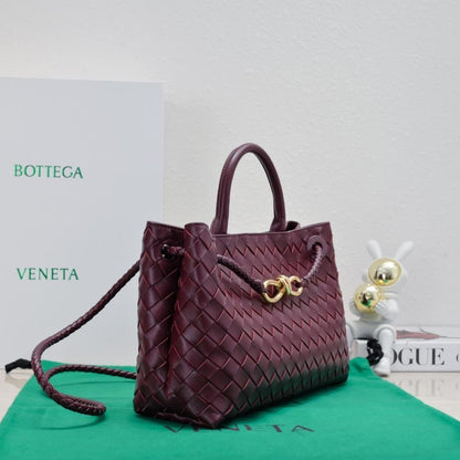 Woven Shoulder Bag