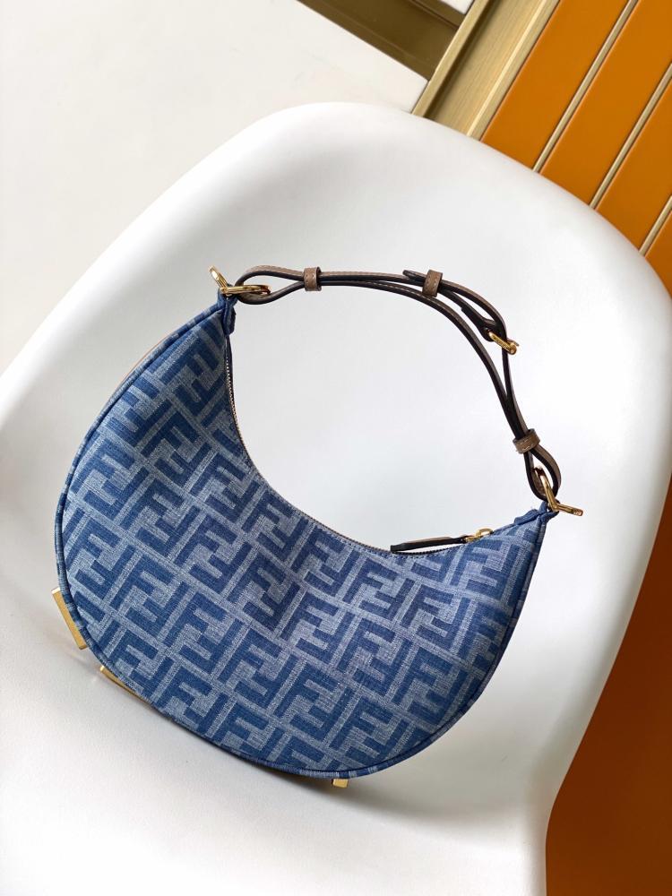 Classic Shoulder Bag