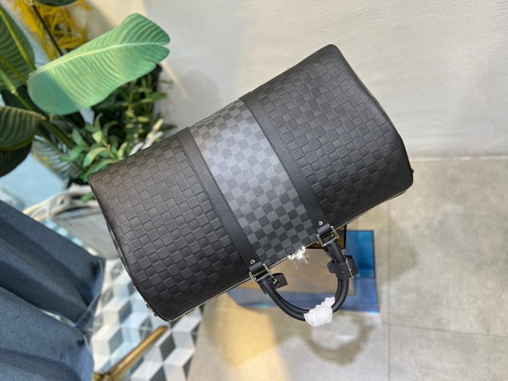 Modern Italian-Inspired Leather Top Handle Bag