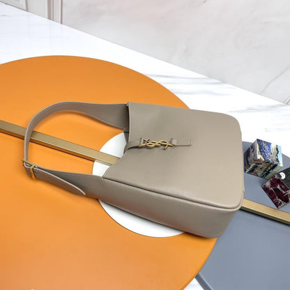 Classic Leather Shoulder Bag