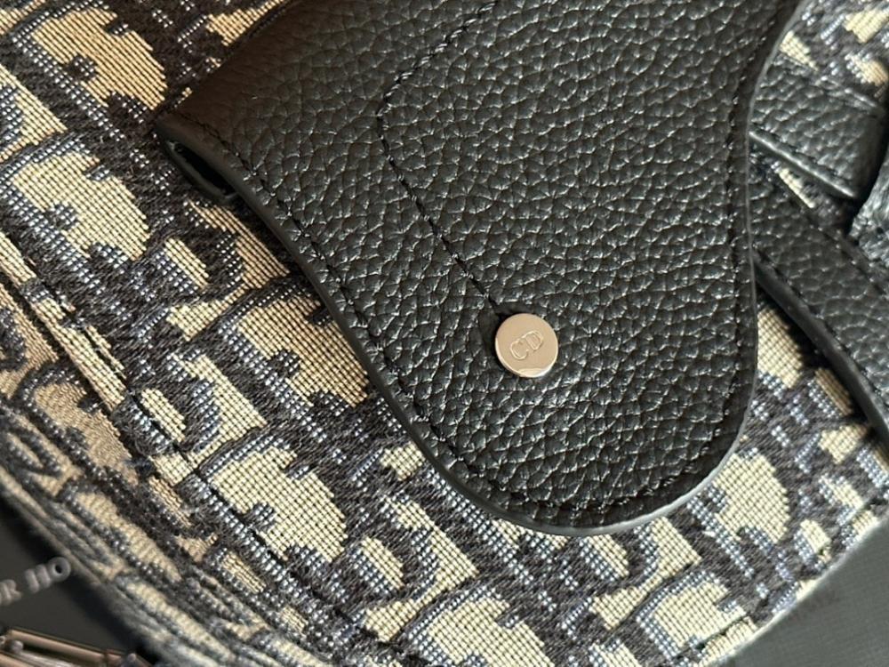 Luxury Elegant Black Quilted Calfskin Shoulder Bag