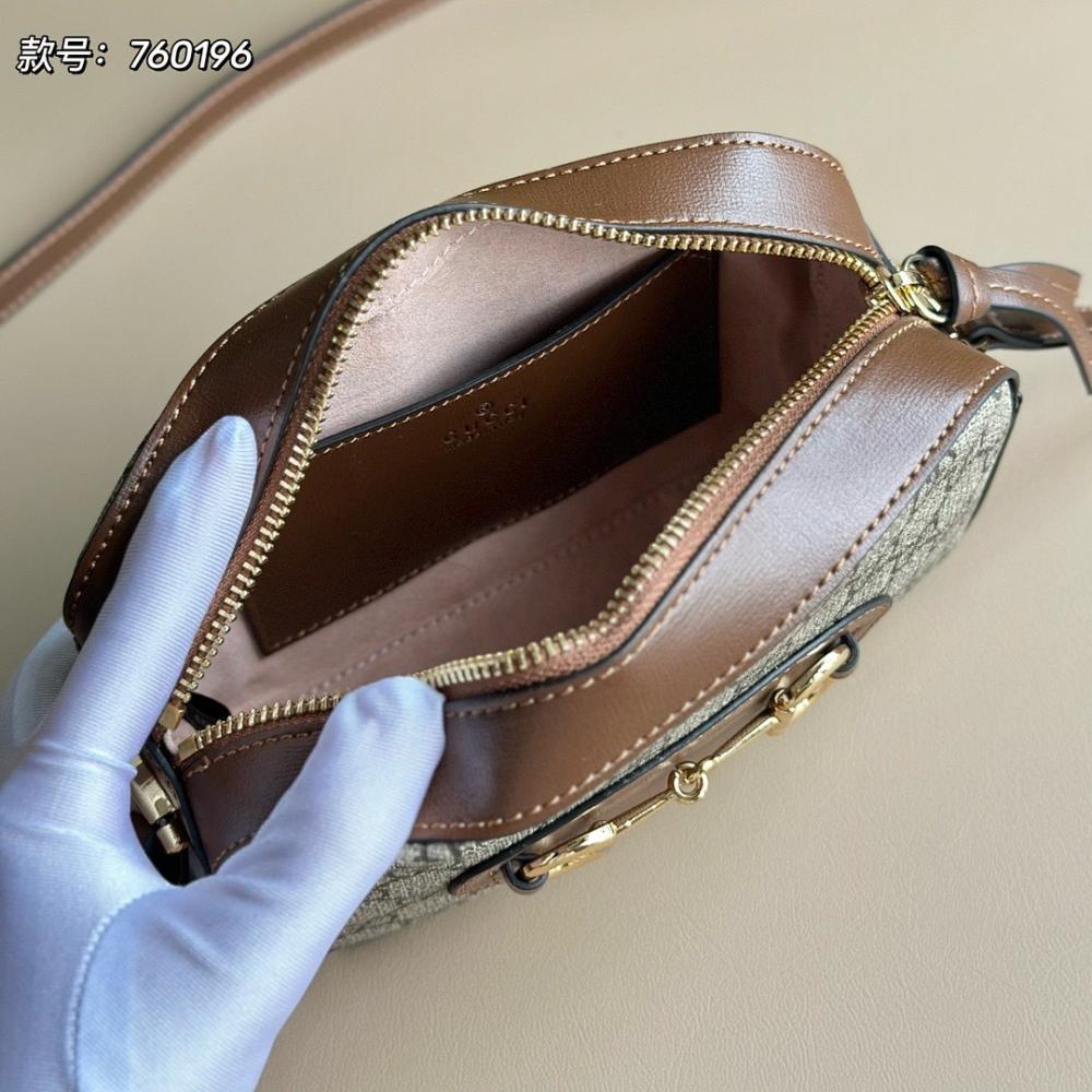 Modern Elegant Shoulder Bag