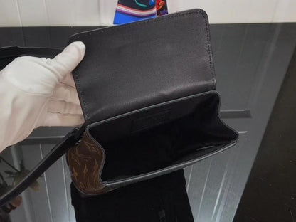 Elegant Shoulder Bag