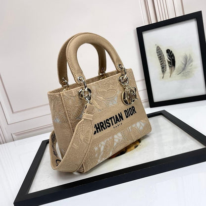 Classic Elegant Embroidered Shoulder Bag