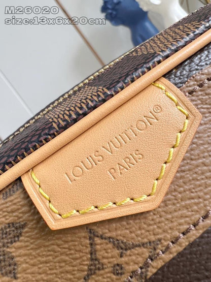 Elegant Crossbody Bag