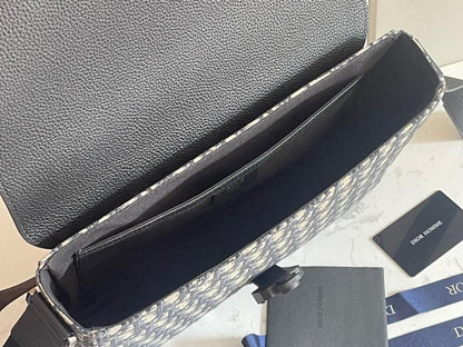 Luxury Refined Black Calfskin Shoulder Bag