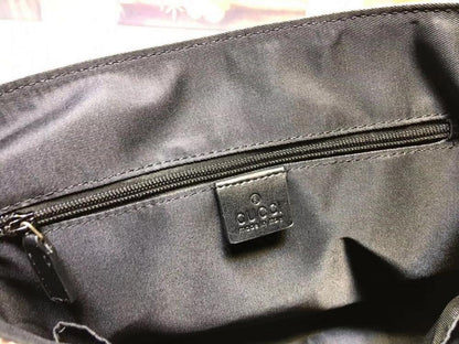 Classic Italian-Inspired Leather Shoulder Bag