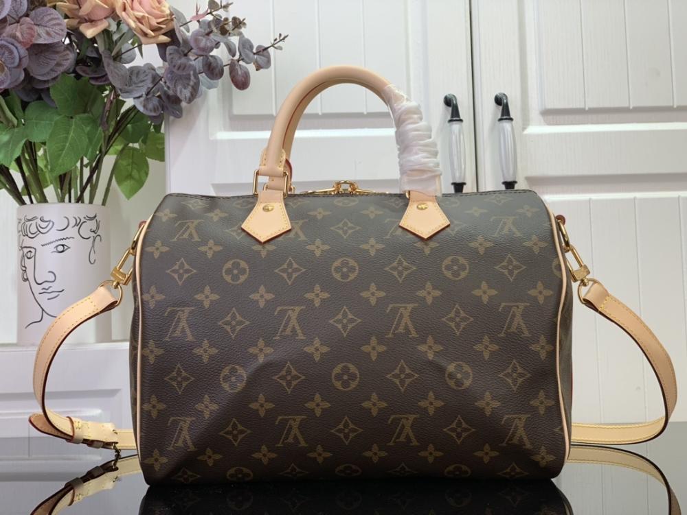 Classic Leather Shoulder Bag
