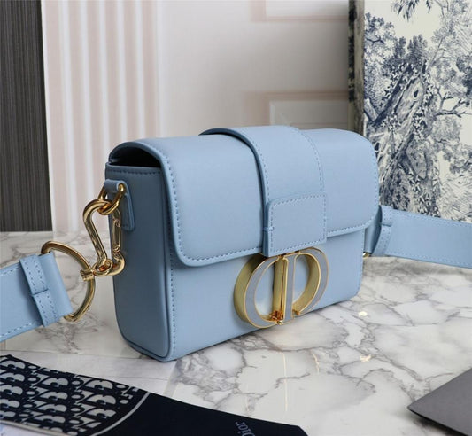 Stylish Shoulder Bag – Limited Edition