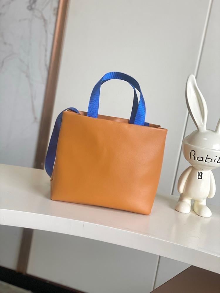 Modern Refined Leather Tote Bag