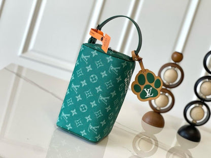 Modern Italian-Inspired Canvas Shoulder Bag
