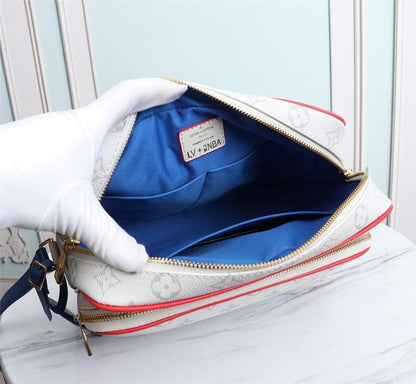 Luxury Leather Shoulder Bag – Limited Edition