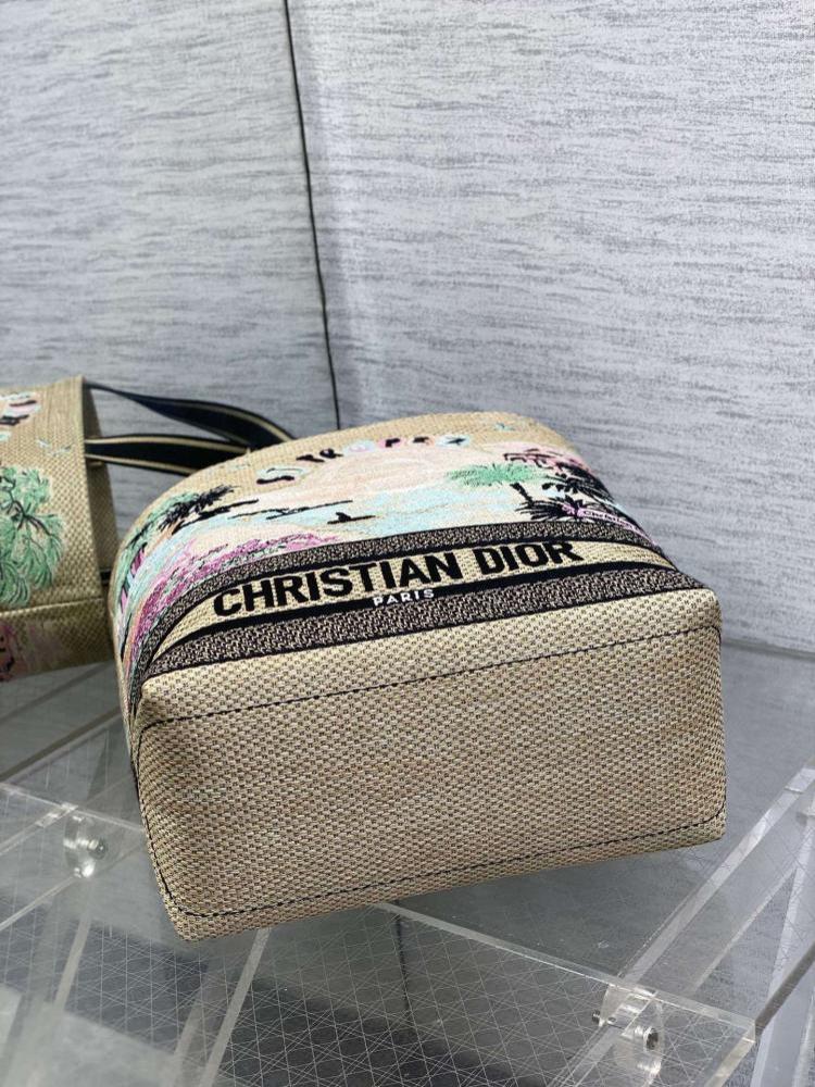 Embroidered Shoulder Bag