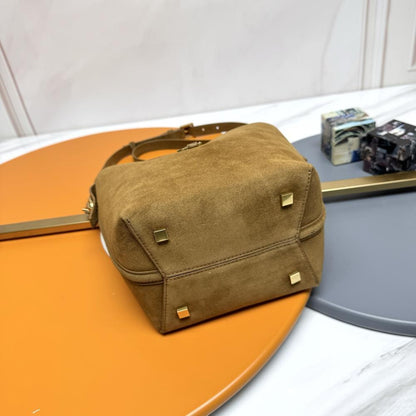 Bucket Bag