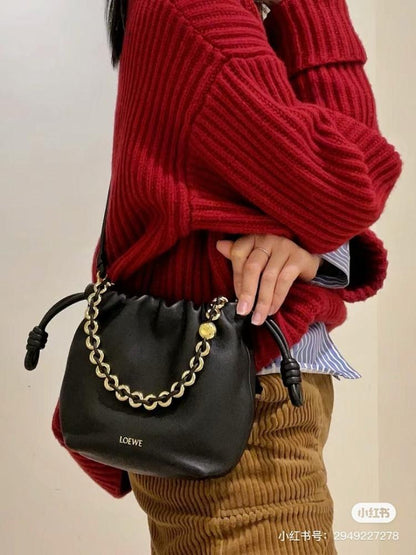 Classic Elegant Leather Shoulder Bag – Special Edition