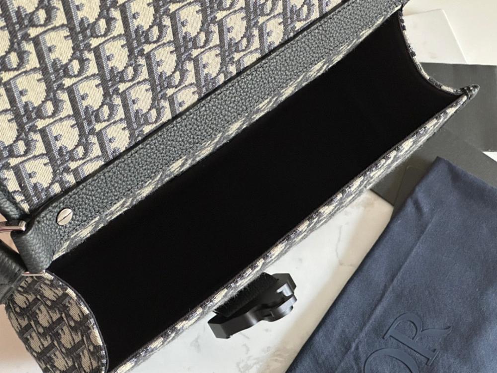 Italian-Inspired Stylish Black Printed Leather Shoulder Bag